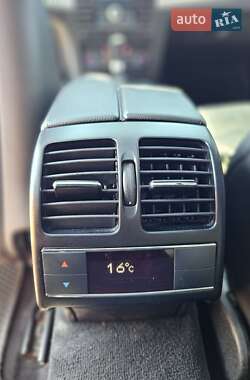 Купе Mercedes-Benz E-Class 2009 в 