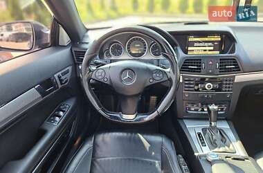 Купе Mercedes-Benz E-Class 2009 в 