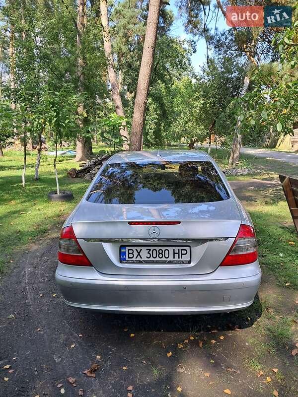 Седан Mercedes-Benz E-Class 2006 в Житомире