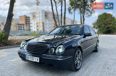 Седан Mercedes-Benz E-Class 2000 в 