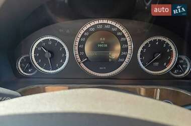 Седан Mercedes-Benz E-Class 2011 в Кропивницькому