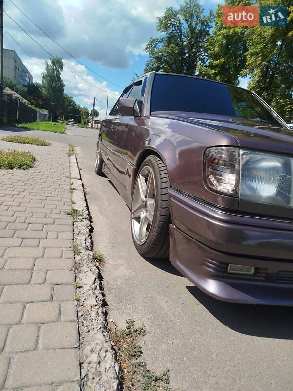 Седан Mercedes-Benz E-Class 1994 в Конотопе
