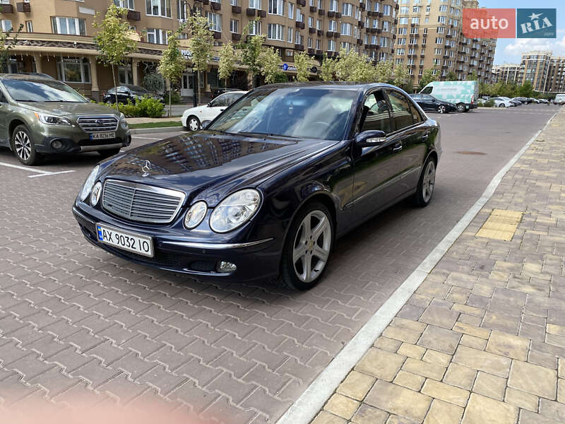 Седан Mercedes-Benz E-Class 2005 в Києві
