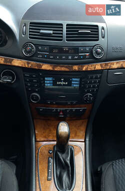 Седан Mercedes-Benz E-Class 2005 в 