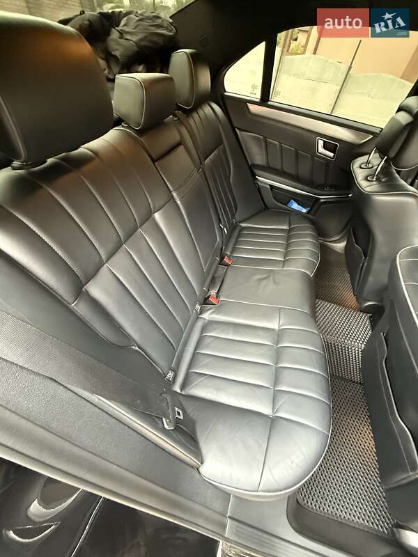 Седан Mercedes-Benz E-Class 2013 в Городку