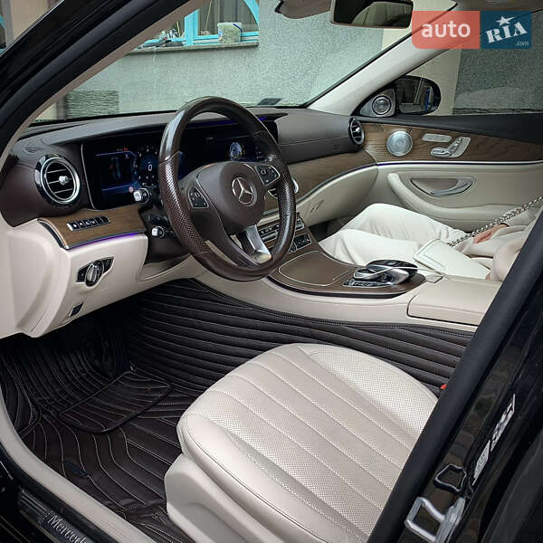 Седан Mercedes-Benz E-Class 2018 в Ужгороде