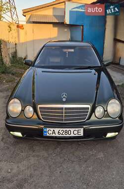 Седан Mercedes-Benz E-Class 2000 в Черкассах