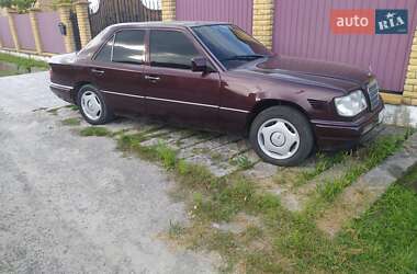 Седан Mercedes-Benz E-Class 1995 в 