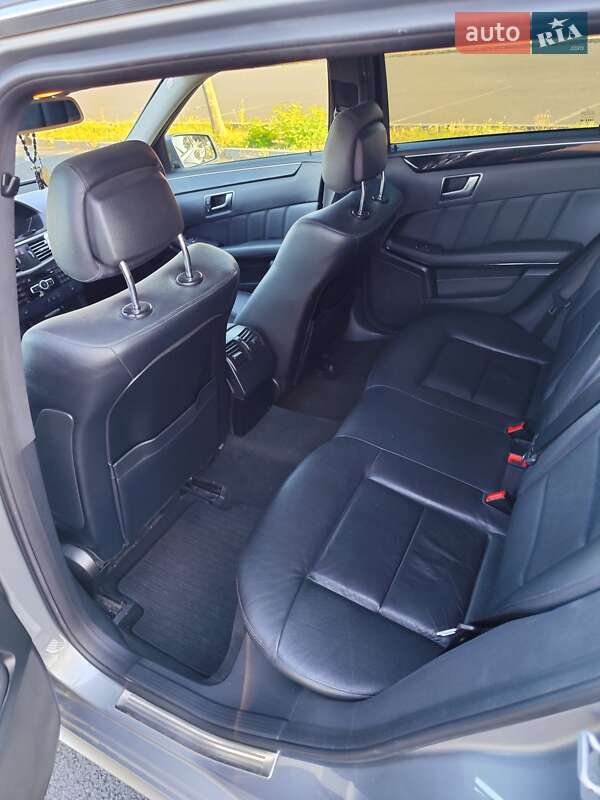 Универсал Mercedes-Benz E-Class 2012 в Тячеве