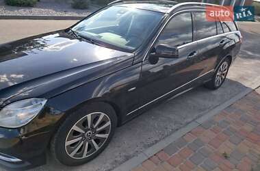 Универсал Mercedes-Benz E-Class 2011 в 