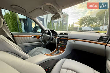 Седан Mercedes-Benz E-Class 2008 в 