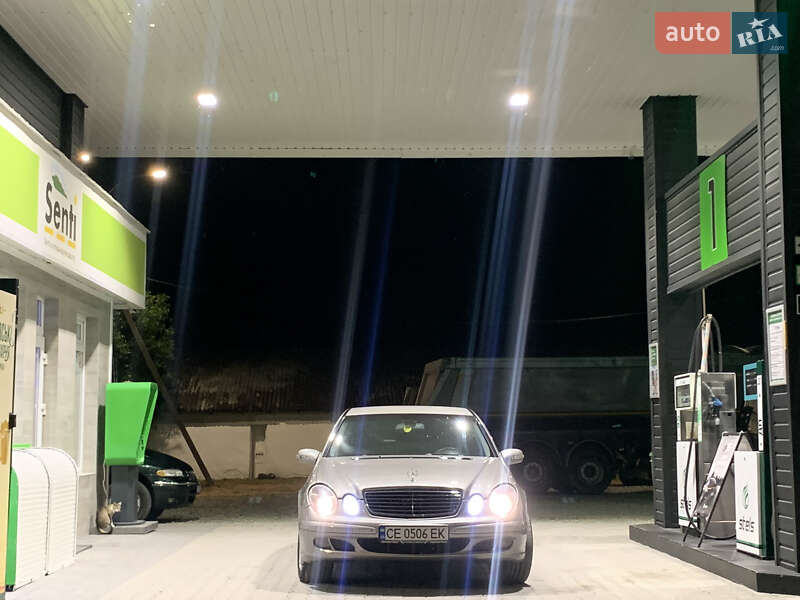 Седан Mercedes-Benz E-Class 2002 в Чернівцях