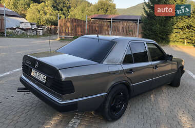 Седан Mercedes-Benz E-Class 1993 в 