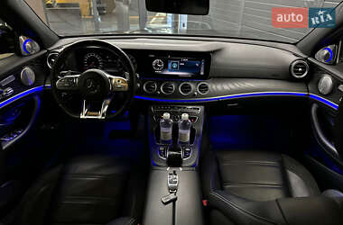 Седан Mercedes-Benz E-Class 2019 в Ужгороде