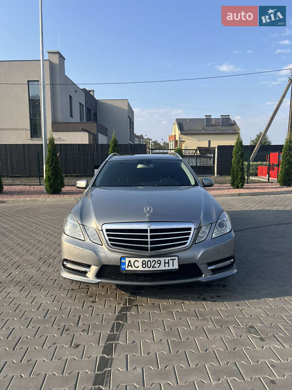 Универсал Mercedes-Benz E-Class 2011 в Луцке