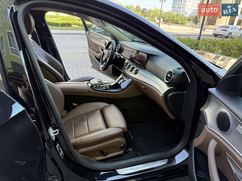 Седан Mercedes-Benz E-Class 2017 в Івано-Франківську фото 32 Седан Mercedes-Benz E-Class 2017 в Івано-Франківську