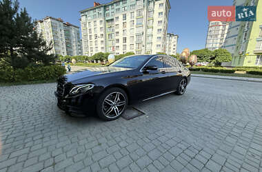 Седан Mercedes-Benz E-Class 2017 в 