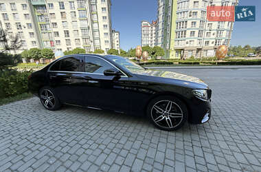 Седан Mercedes-Benz E-Class 2017 в 