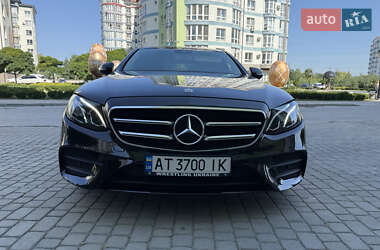 Седан Mercedes-Benz E-Class 2017 в 