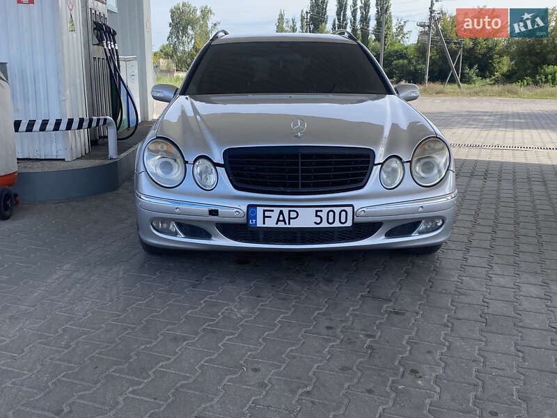 Mercedes-Benz E-Class 2005