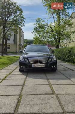 Седан Mercedes-Benz E-Class 2010 в Самборе