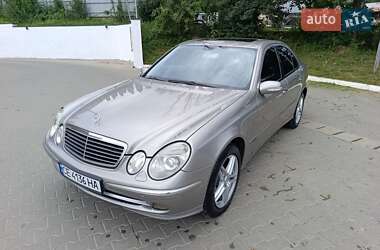 Седан Mercedes-Benz E-Class 2004 в Черновцах