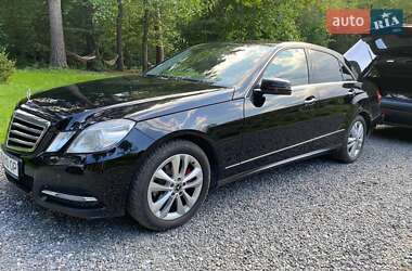 Седан Mercedes-Benz E-Class 2011 в 