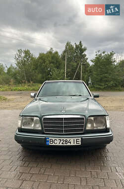 Седан Mercedes-Benz E-Class 1995 в 