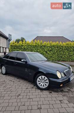 Седан Mercedes-Benz E-Class 2000 в Стрые