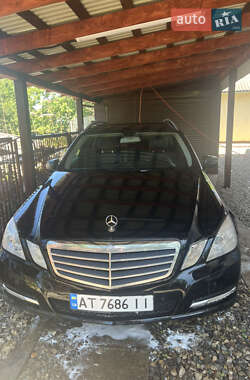 Універсал Mercedes-Benz E-Class 2012 в Івано-Франківську