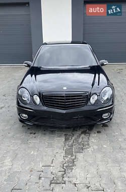 Седан Mercedes-Benz E-Class 2002 в 