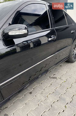 Седан Mercedes-Benz E-Class 2002 в 