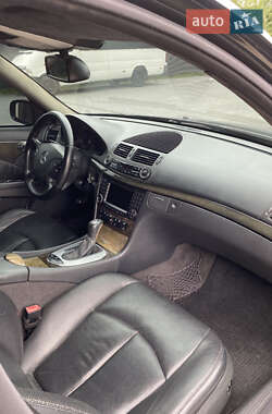 Седан Mercedes-Benz E-Class 2002 в 