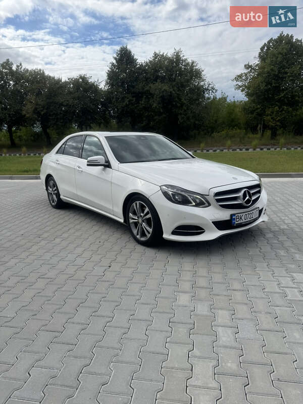 Седан Mercedes-Benz E-Class 2015 в Рівному