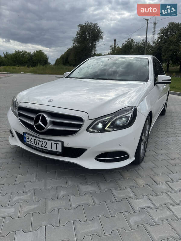 Седан Mercedes-Benz E-Class 2015 в Рівному