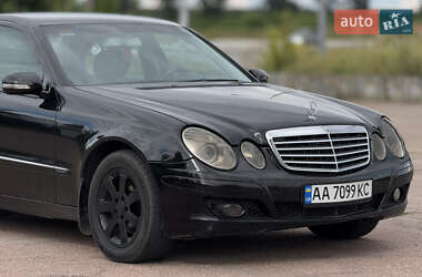 Седан Mercedes-Benz E-Class 2008 в 
