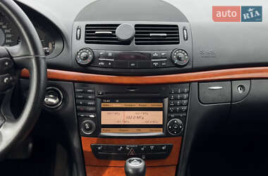 Седан Mercedes-Benz E-Class 2008 в 