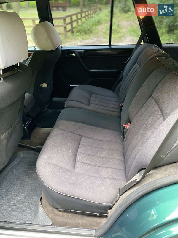 Универсал Mercedes-Benz E-Class 1995 в Попельне