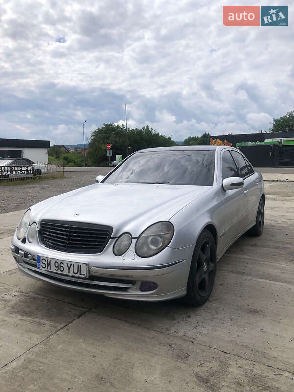 Седан Mercedes-Benz E-Class 2003 в 