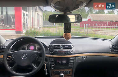 Седан Mercedes-Benz E-Class 2003 в 