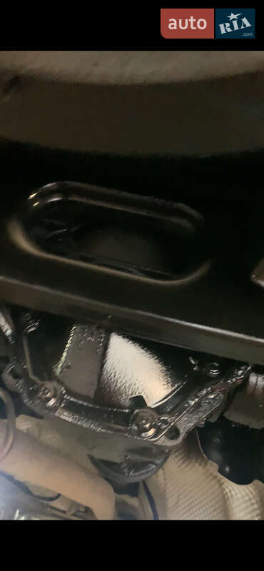 Седан Mercedes-Benz E-Class 2010 в Львове