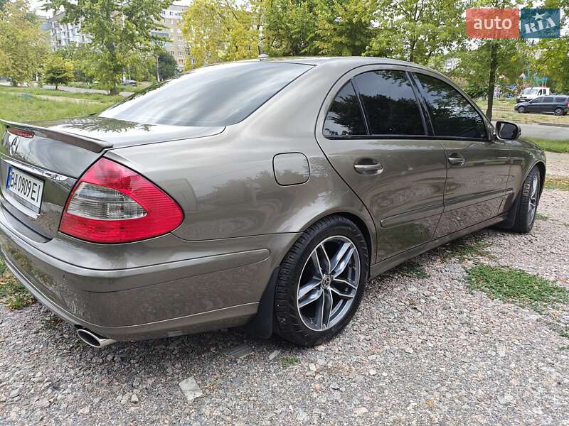 Седан Mercedes-Benz E-Class 2007 в Кропивницком