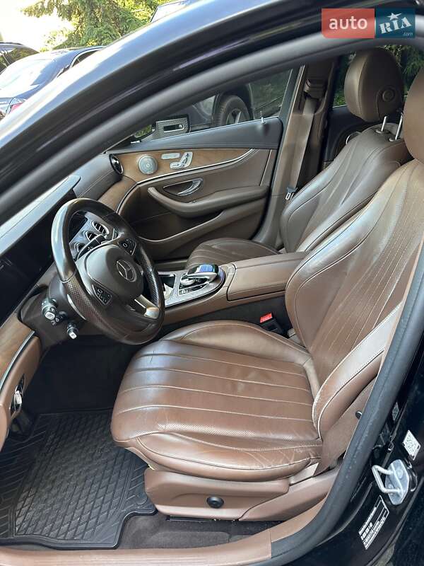 Седан Mercedes-Benz E-Class 2018 в Києві