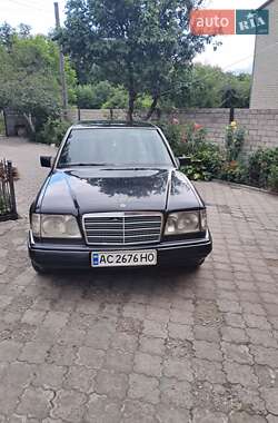 Седан Mercedes-Benz E-Class 1994 в 