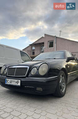 Седан Mercedes-Benz E-Class 1997 в Львове