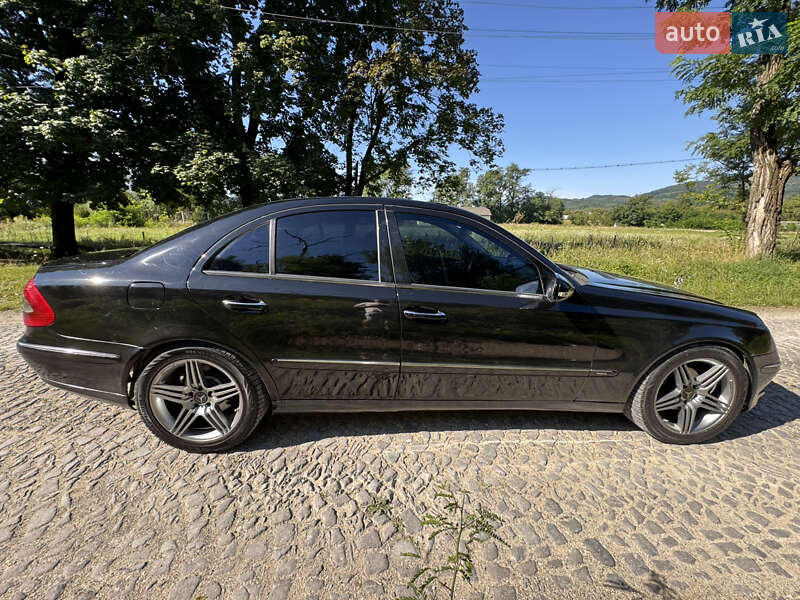 Седан Mercedes-Benz E-Class 2007 в Иршаве