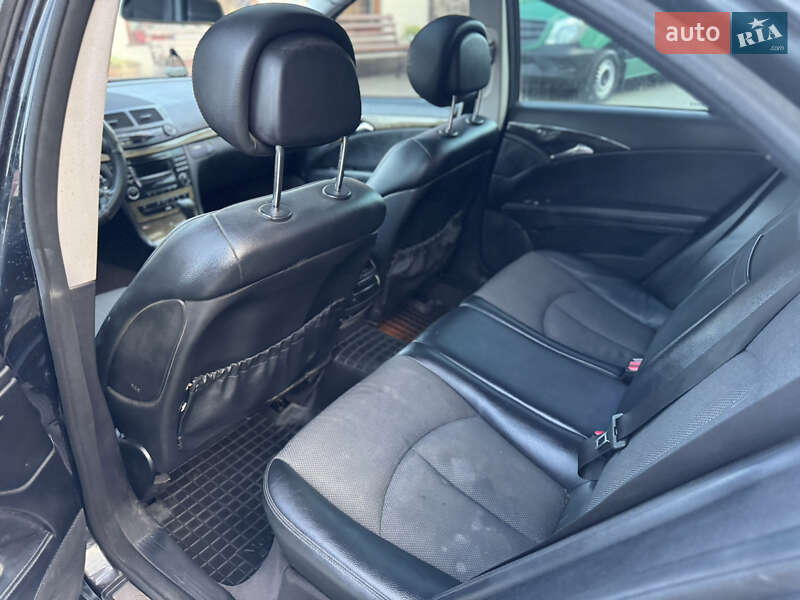 Седан Mercedes-Benz E-Class 2007 в Иршаве