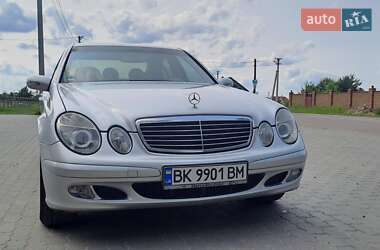 Седан Mercedes-Benz E-Class 2004 в 
