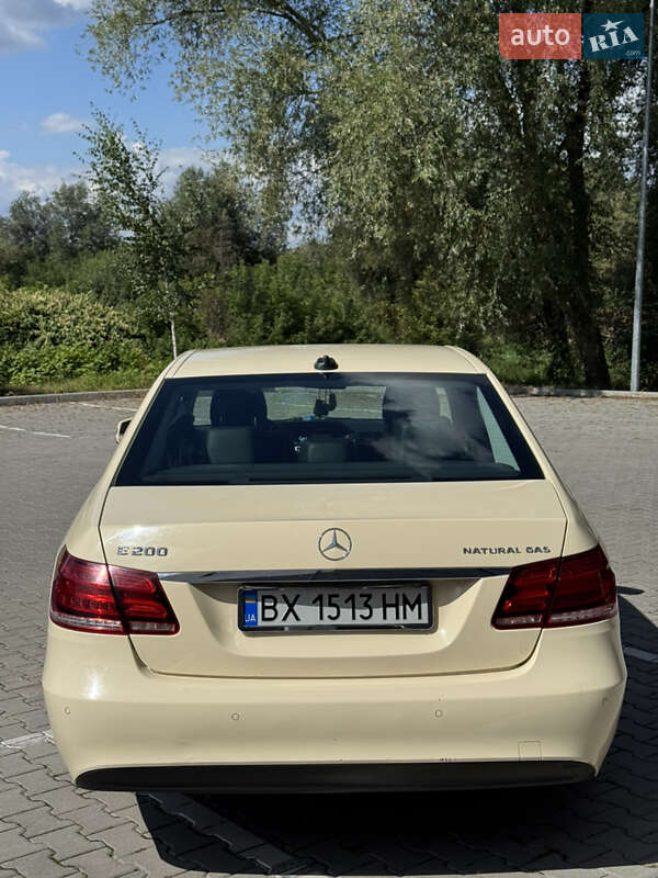 Седан Mercedes-Benz E-Class 2014 в Хмельницком