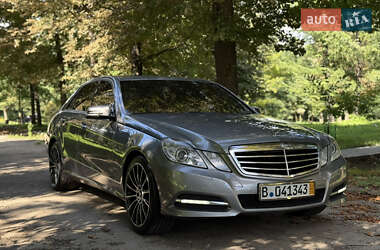 Седан Mercedes-Benz E-Class 2011 в Тернополе
